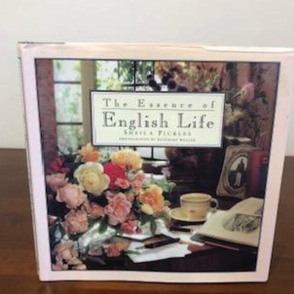The Essence of English Life Hardcover Vintage 90’s Book. - Picture 2 of 16